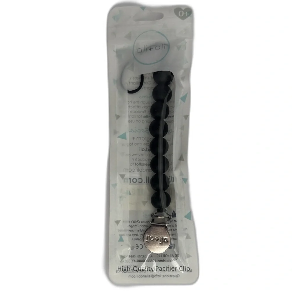 ali + oli Minimalist Black Pacifier Clip‎